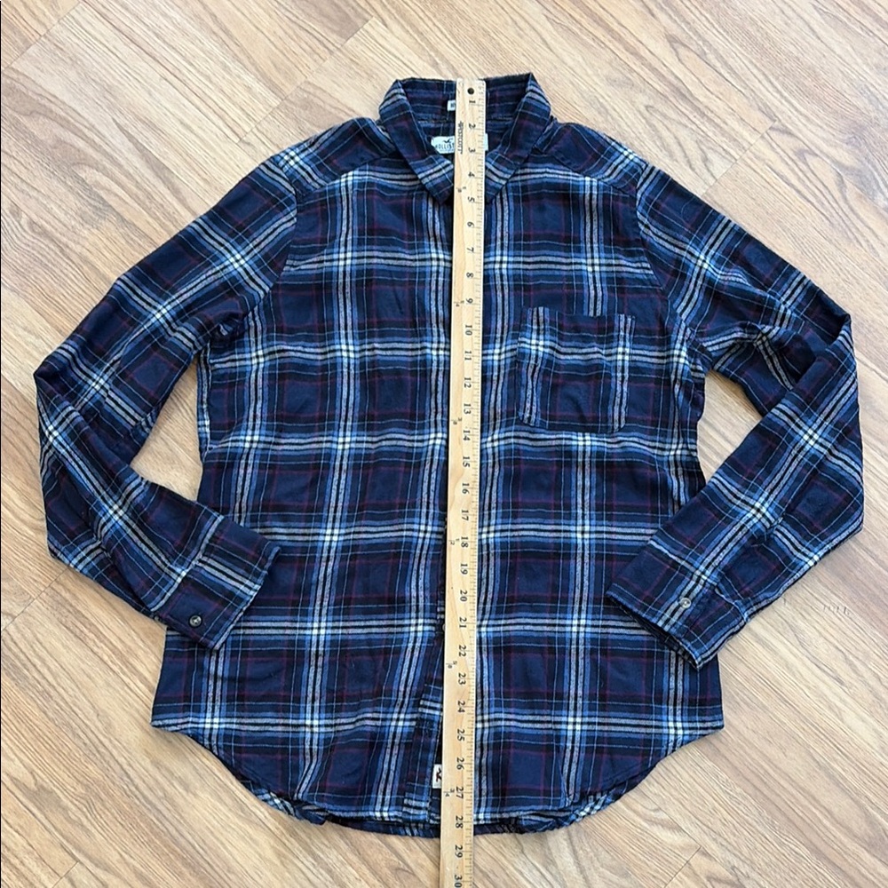 Hollister Flannel Shirt Plaid Button-Down Shirt Size Medium - Picture 2 of 5